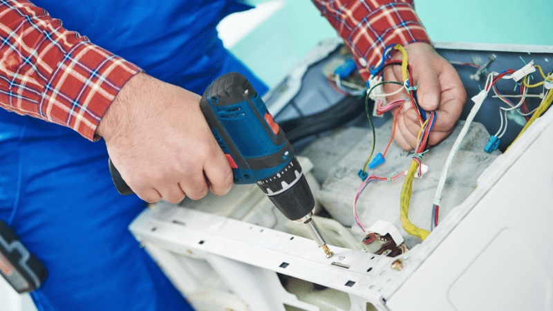 Kazan Daylux Daylux çamaşır makinesi kart tamiri – Su almama arızası orijinal parça ile giderildi. - Teknik servis örneği